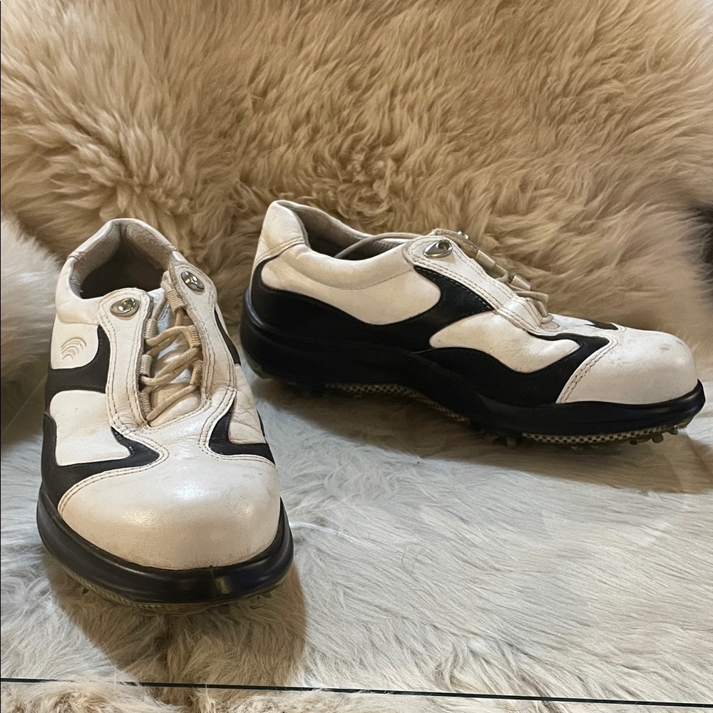 Ecco White Leather Gold Shoes